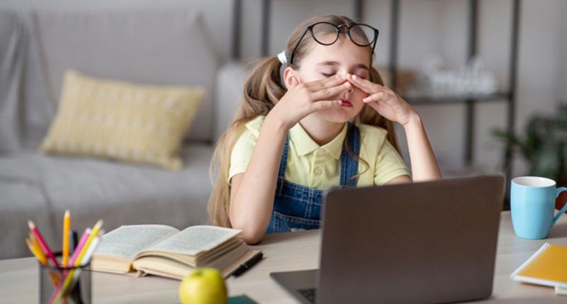 How Can Parents Reduce Digital Eye Strain in Kids Using Screens Every Day?