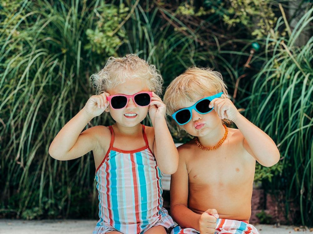 How to Tell if Sunglasses Are Polarized: 6 Useful Tips