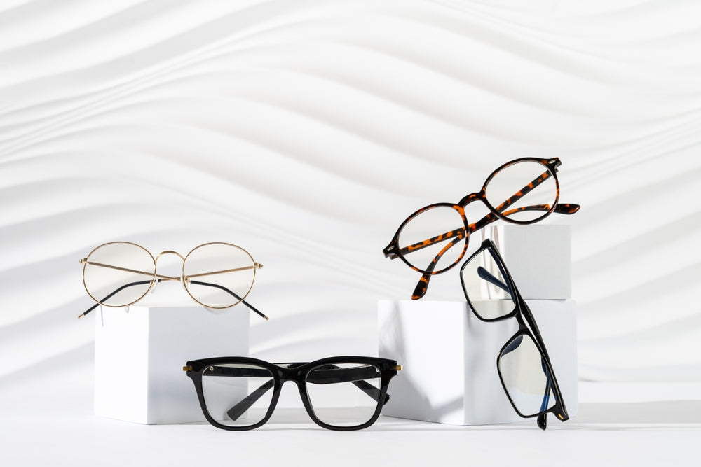 Magnetic Eyeglass Frames vs Traditional Frames