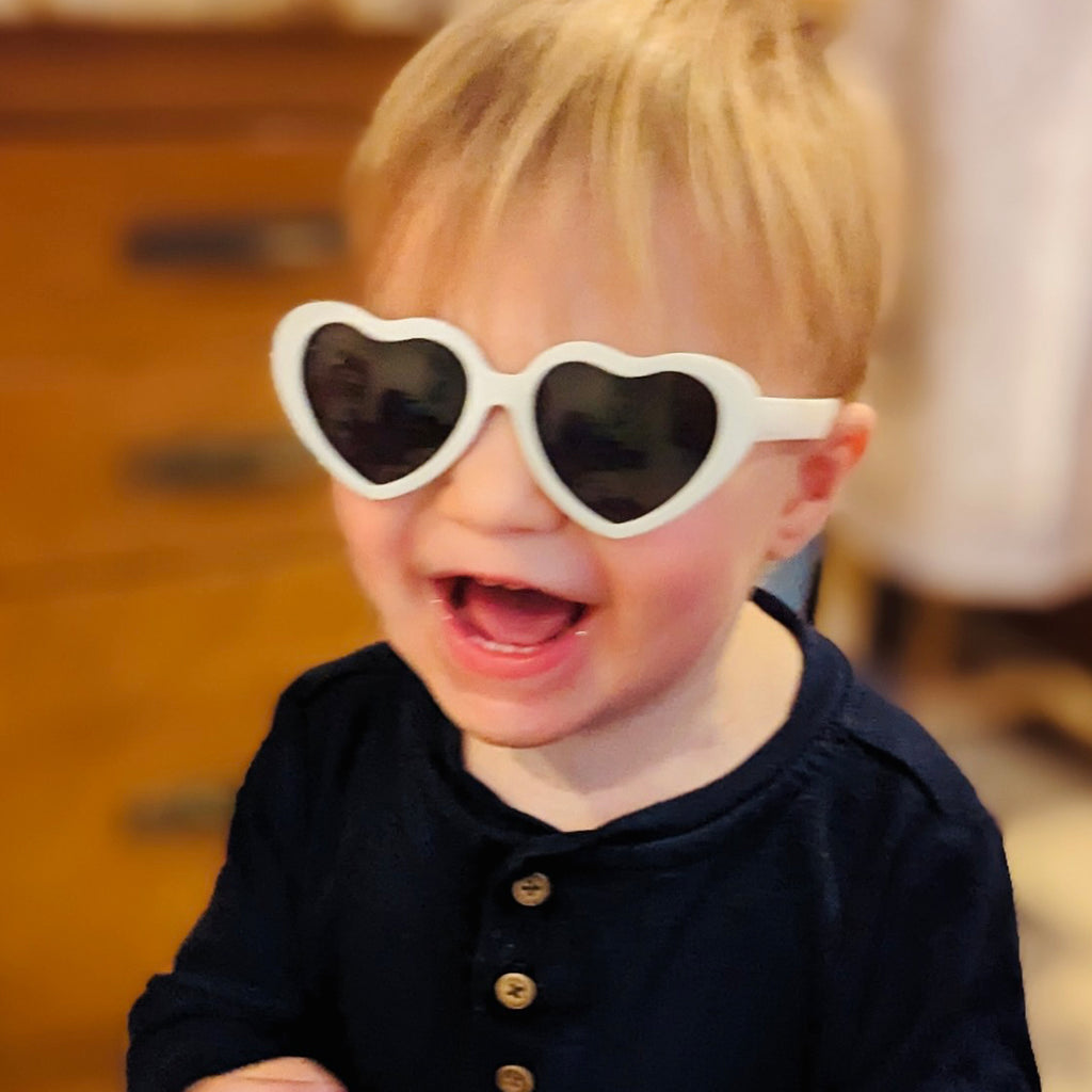 White heart sunglasses hotsell