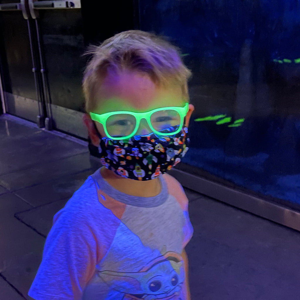 Glowing Eye Glasses - Glow Glasses